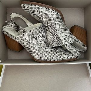 Coconuts by Matisse Snake Mules